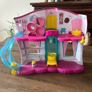 Shopkins Fashion Boutique only